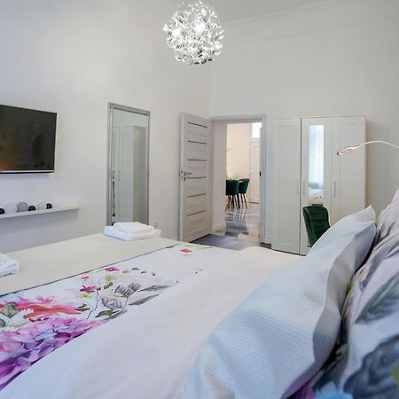 Decor Apartman Eger Exterior foto